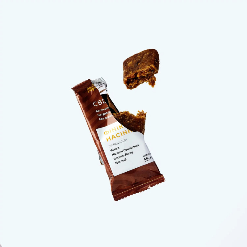 БАТОНЧИК З КБД ФІНІКИ І НАСІННЯ З НАТУРАЛЬНИМ СКЛАДОМ 50 Г